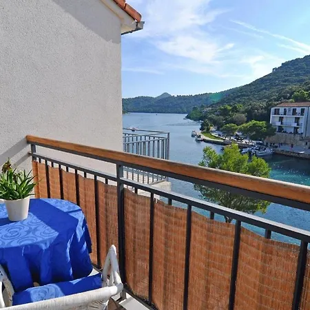 Apartment By The Sea Pasadur, Lastovo - 8351 Uble