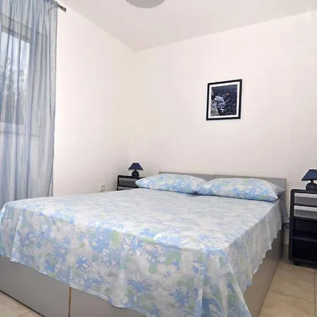 By The Sea Pasadur, Lastovo - 8351 *