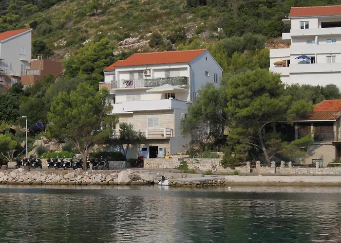 By The Sea Pasadur, Lastovo - 8351 *